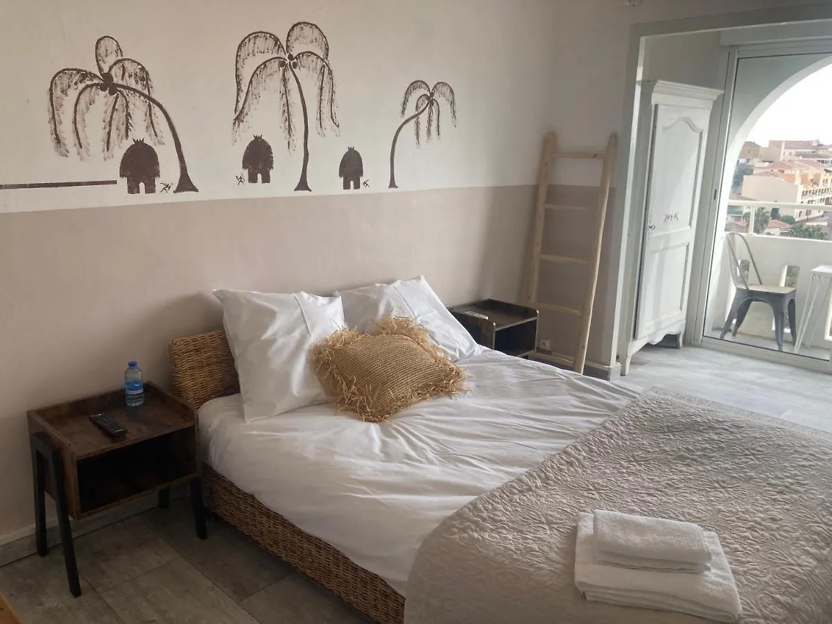 **  Hotel Paradis Bormes-les-Mimosas Frankrike