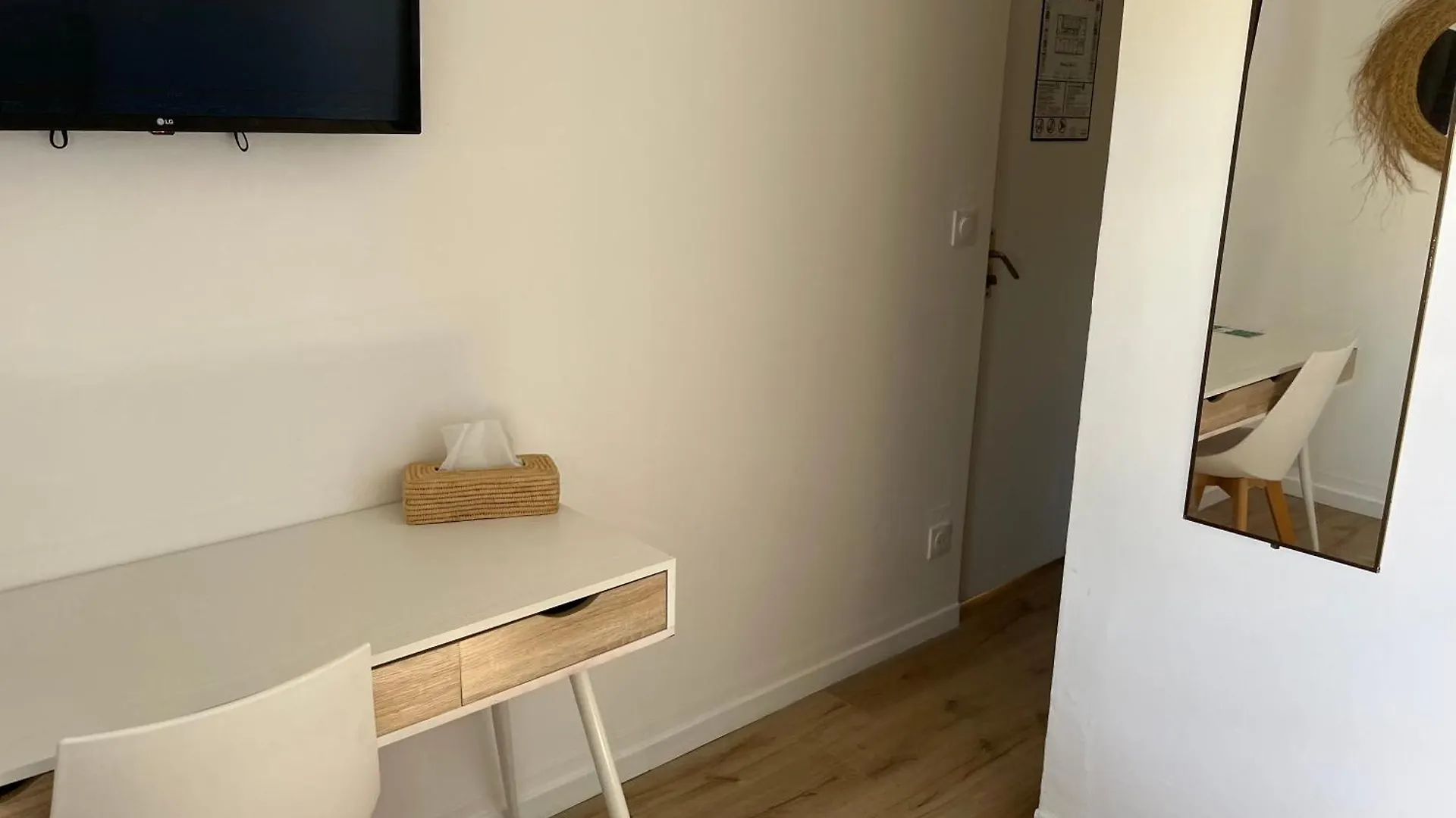 Hotel Paradis Bormes-les-Mimosas